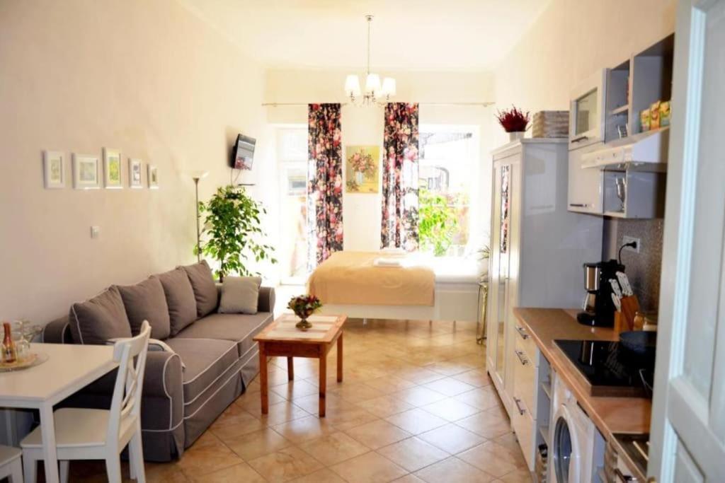 Apartment Elizabeth 1 Košice Exteriör bild